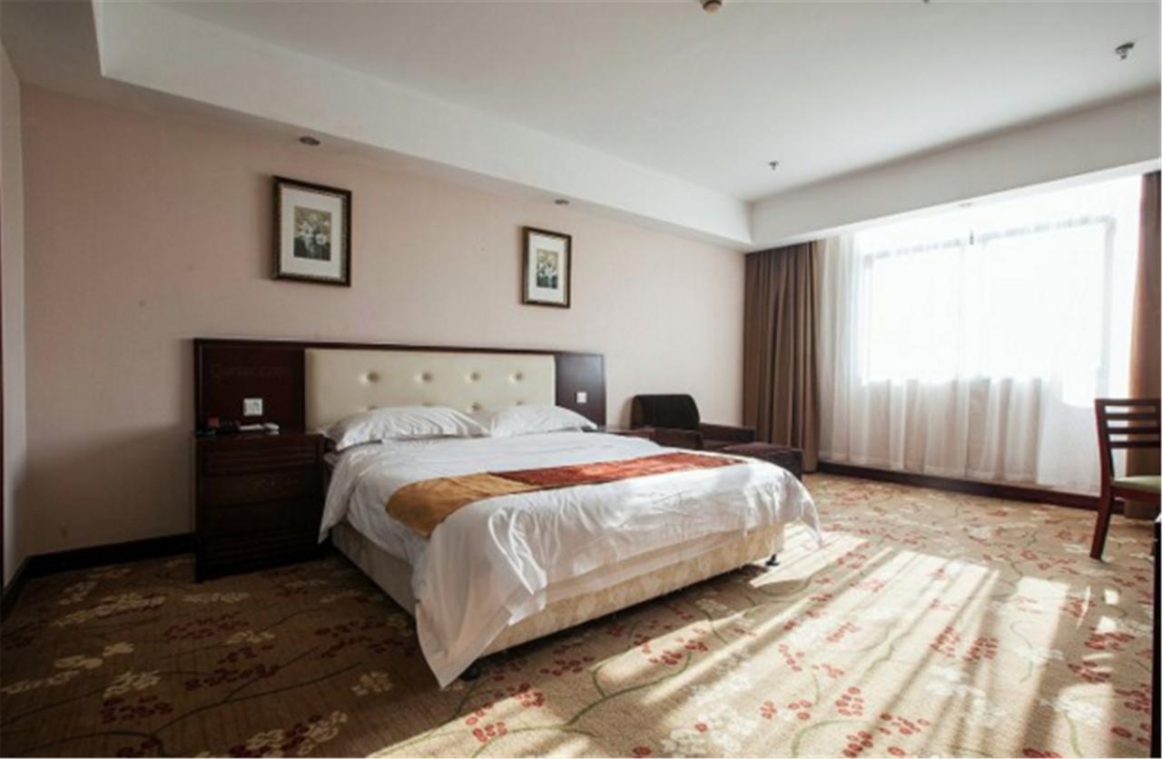 Vienna 3 Best Hotel Shanghai Expo Sanlin Экстерьер фото