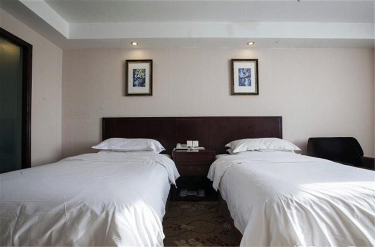 Vienna 3 Best Hotel Shanghai Expo Sanlin Экстерьер фото