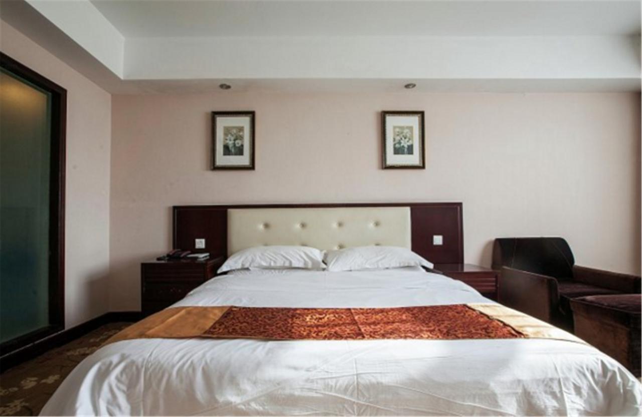 Vienna 3 Best Hotel Shanghai Expo Sanlin Экстерьер фото
