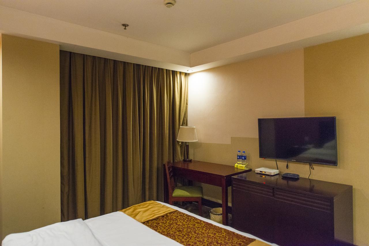 Vienna 3 Best Hotel Shanghai Expo Sanlin Экстерьер фото