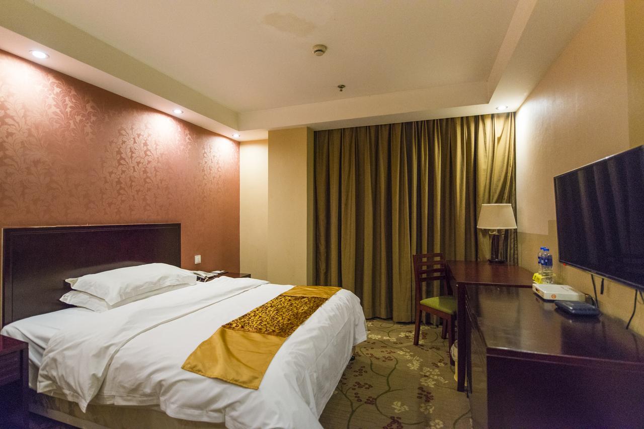 Vienna 3 Best Hotel Shanghai Expo Sanlin Экстерьер фото