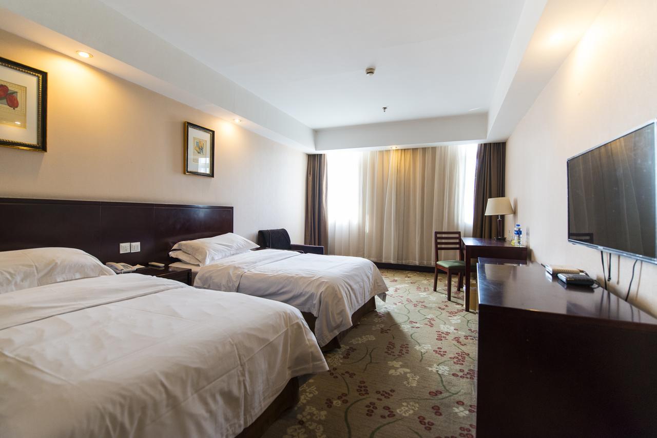 Vienna 3 Best Hotel Shanghai Expo Sanlin Экстерьер фото
