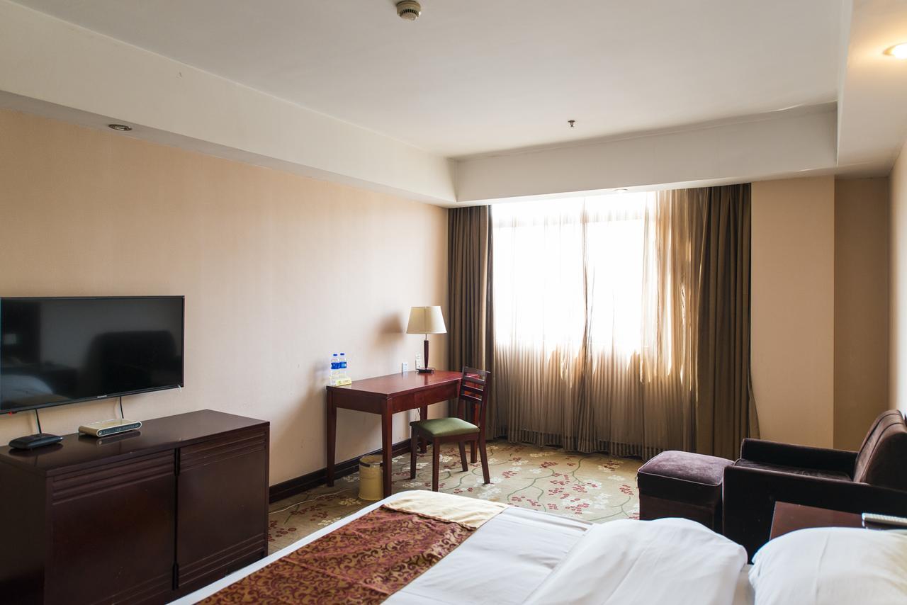 Vienna 3 Best Hotel Shanghai Expo Sanlin Экстерьер фото