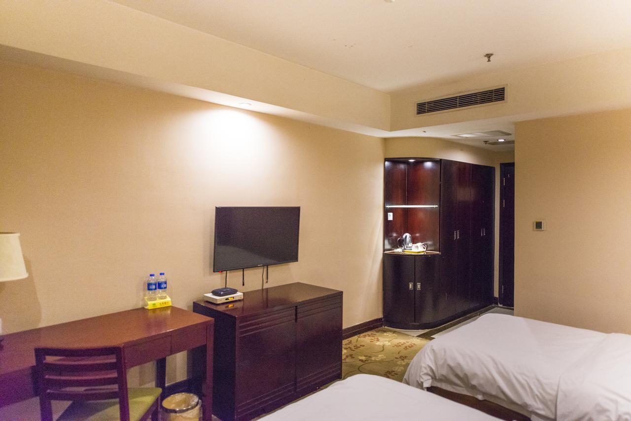 Vienna 3 Best Hotel Shanghai Expo Sanlin Экстерьер фото
