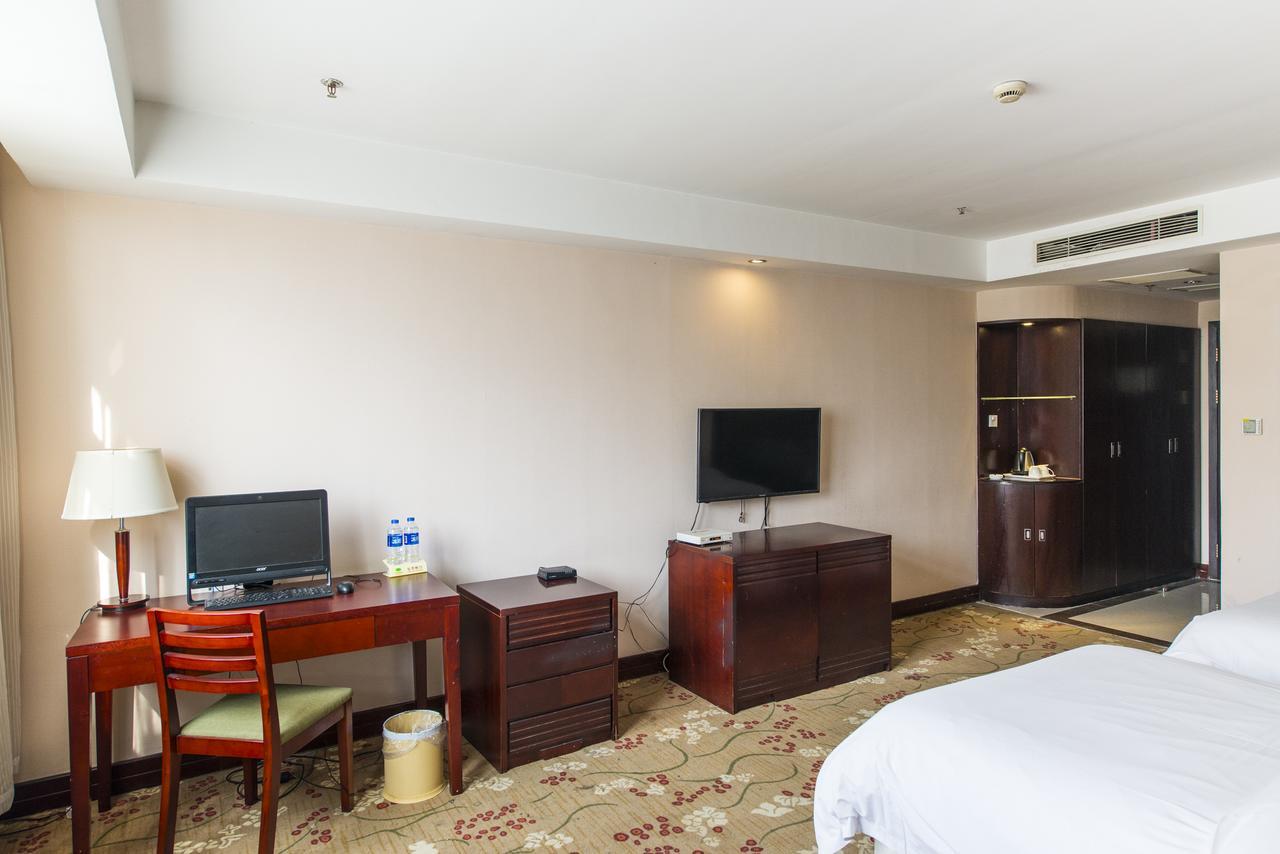 Vienna 3 Best Hotel Shanghai Expo Sanlin Экстерьер фото