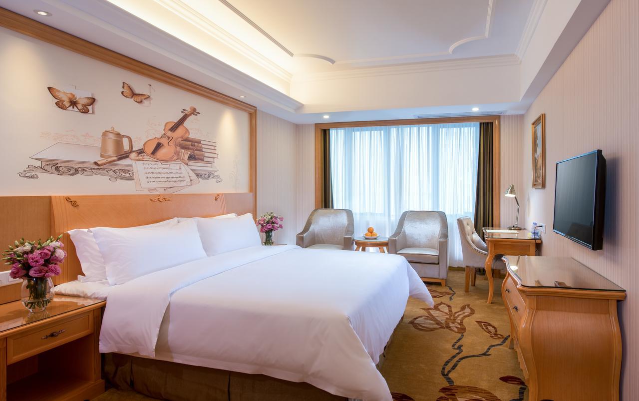 Vienna 3 Best Hotel Shanghai Expo Sanlin Экстерьер фото